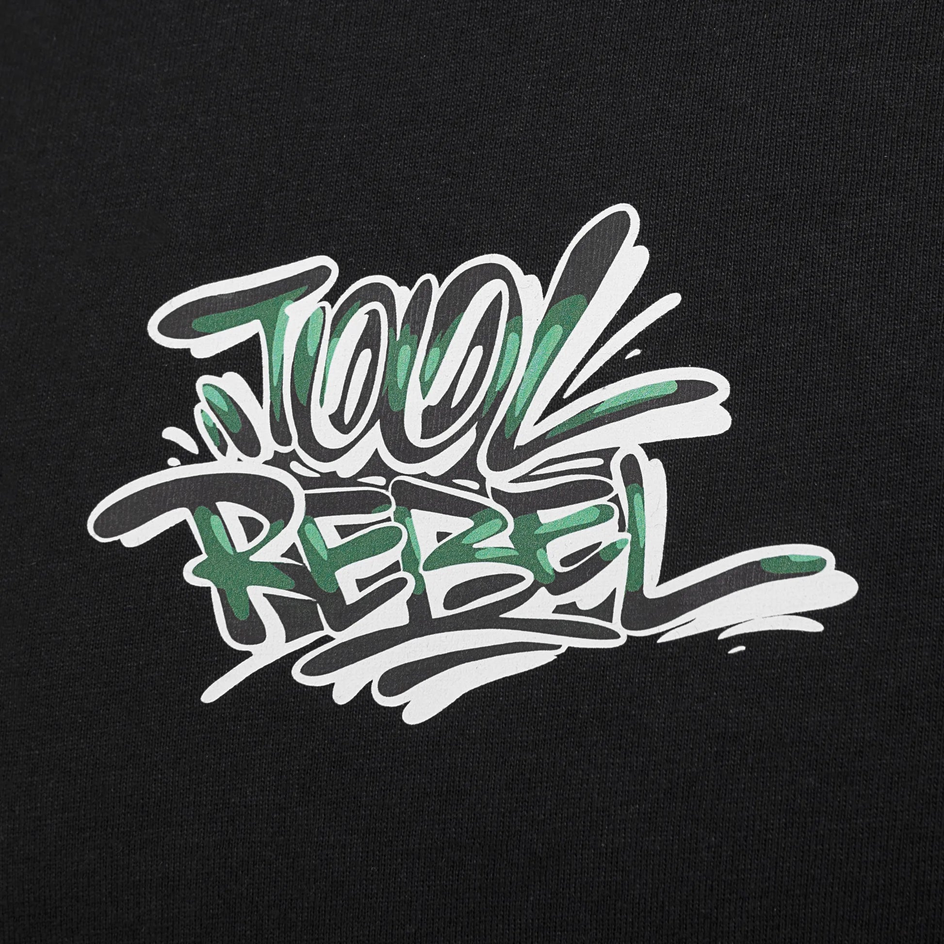Wera Tool Rebel T-Shirt mit Graffiti Print auf der Brust Detailansicht